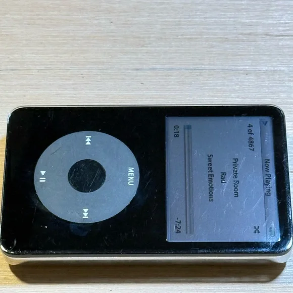 iPod Model:A1136 5thGen 80GB Blk Tested Good w/7233 Songs Good Battery Read Info - Picture 4 of 16
